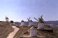 Cerro Calderico, crestería de Molinos en Consuegra